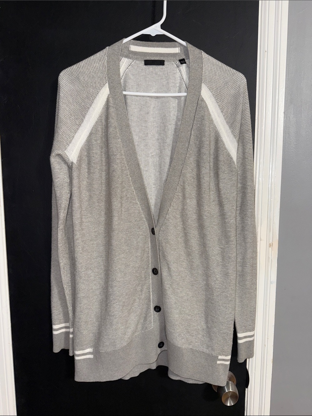 ATM Gray & White Waffle Knit Raglan Sleeve Button-Down Schoolboy Cardigan Size M - Picture 2 of 6
